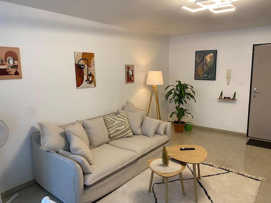 F2 St Denis Jardin D'Etat Lägenhet Saint-Denis Exteriör bild
